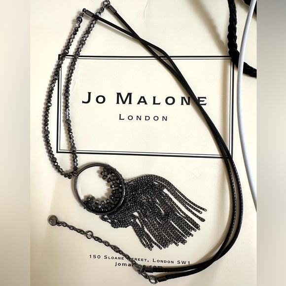 Versona NWOT Stmnt Necklace Grey Beaded Leather Gun Metal Tassled Adjustable - Picture 7 of 7